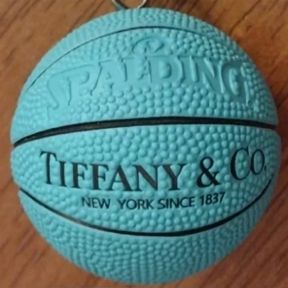 NEW! SPALDING BASKETBALL KEYCHAIN w/SIZE 9 SILVER PLATED SPORTS RING AND POSTER! - Picture 7 of 16